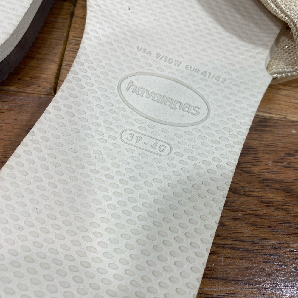 NWT Havaianas Women's Sandals with Cream fabric Bow 9/10 39/40 thong flats - Picture 2 of 4